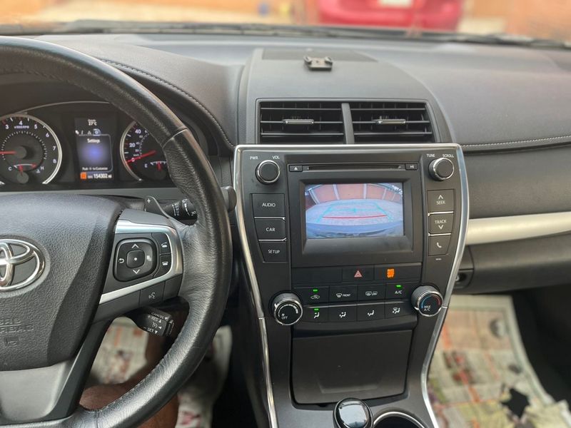 Thumbnail 8 of 2015 Toyota Camry SE